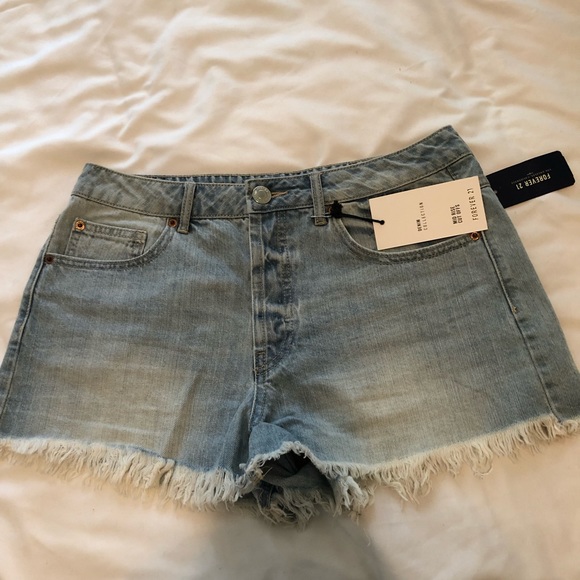 Forever 21 Pants - NWT Forever 21 denim shorts